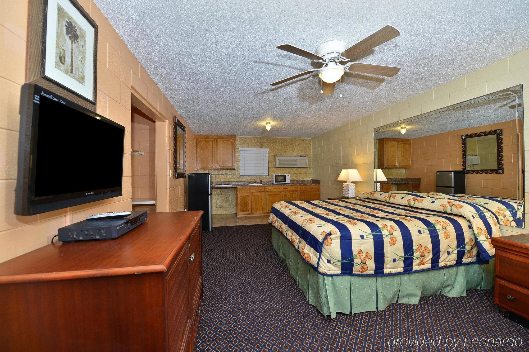 Savannah Inn And Suites Savannah Port Area Eksteriør bilde